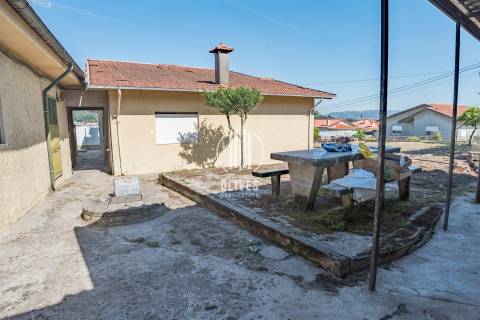 Moradia T3 Venda em Ruivães e Novais,Vila Nova de Famalicão
