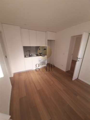 Andar Moradia T1 KITCHENET Arrendamento em Ramalde,Porto