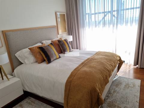 Apartamento T4, Lisboa / Venda