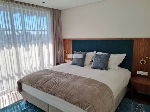 Apartamento turístico T3, Lisboa / Venda