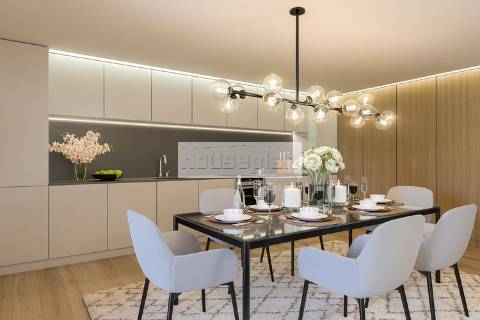 Apartamento T1 novo, Penthouse, no coração das Avenidas Novas/488.000€.