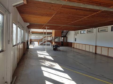 Conjunto de 3 armazéns para venda, Sintra