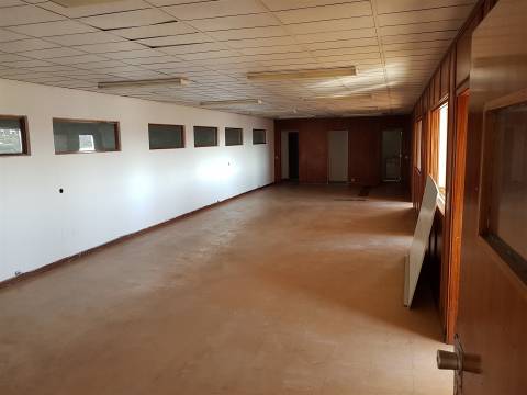 Conjunto de 3 armazéns para venda, Sintra