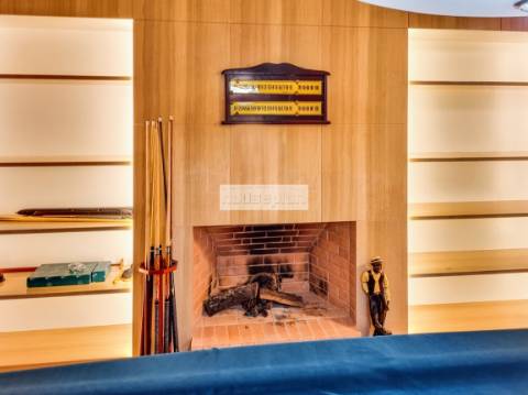 Moradia T5 TRIPLEX de Luxo com jardim e piscina, Lisboa