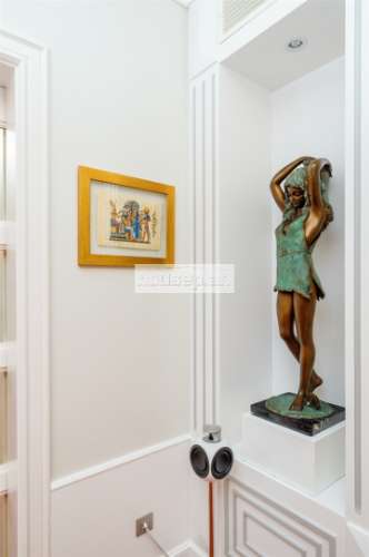 Moradia T5 TRIPLEX de Luxo com jardim e piscina, Lisboa