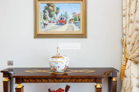 Moradia T5 TRIPLEX de Luxo com jardim e piscina, Lisboa