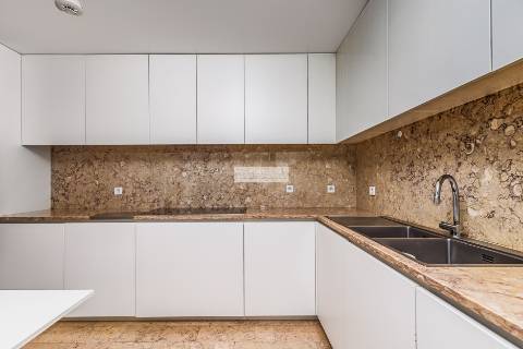 Penthouse de luxo nas  Avenidas Novas junto ao Marquês de Pombal