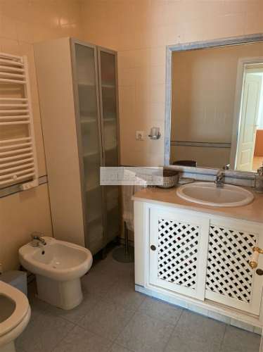 Apartamento T2 para arrendar, garagem, piscina, praia, Carcavelos, condomínio fechado, segurança 24h