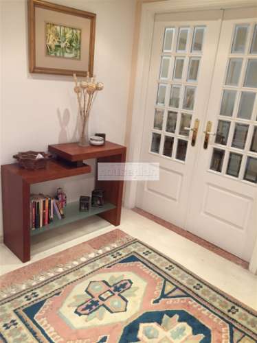 Apartamento T2 para arrendar, garagem, piscina, praia, Carcavelos, condomínio fechado, segurança 24h