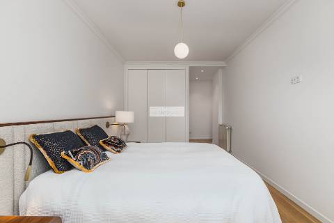 Apartamento T3 Renovado em condomínio fechado em Carcavelos, perto do mar