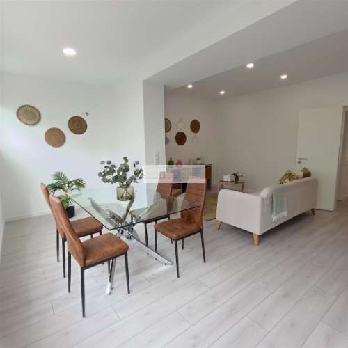 Apartamento T3 totalmente Renovado e mobilado em Benfica