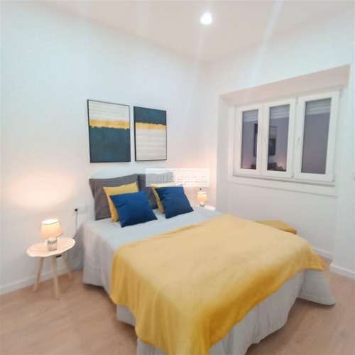 Apartamento T3 totalmente Renovado e mobilado em Benfica