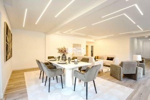 Moradia T4 totalmente renovada com piscina na Herdade da Aroeira