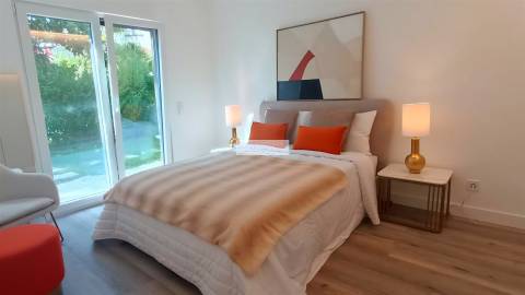 Moradia T4 totalmente renovada com piscina na Herdade da Aroeira