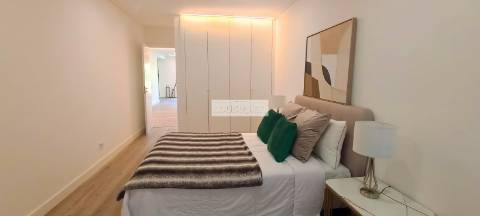 Moradia T4 totalmente renovada com piscina na Herdade da Aroeira