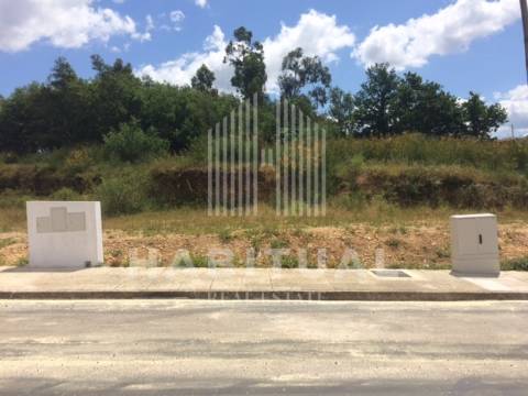 Lote de 410 m2 em Campos