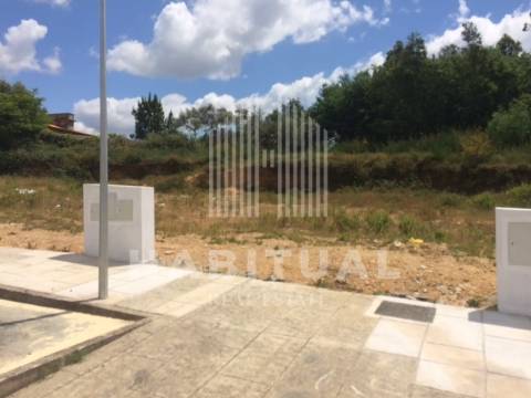 Lote de 406 m2 em Campos