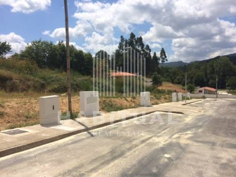 Lote de 406 m2 em Campos