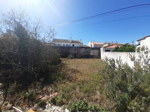 Moradia Isolada T2 em Darque