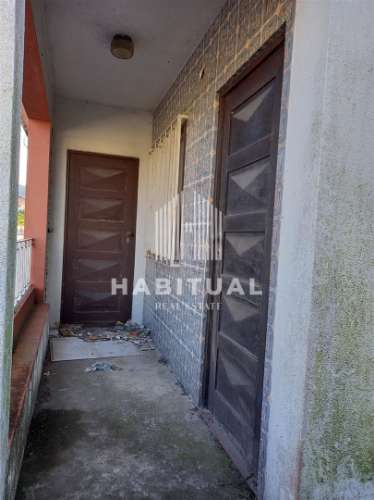 Moradia Geminada T4 em Darque