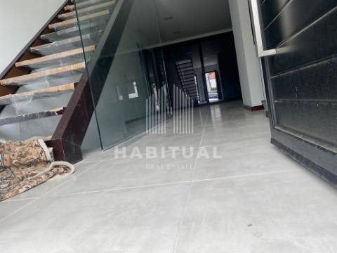 Moradia Geminada T3 em Areosa