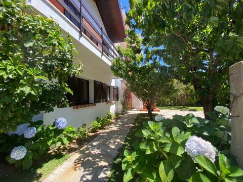 Moradia T9 Perto da Praia em Moledo