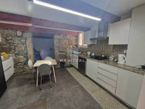 Moradia T3 Remodelada em Meadela