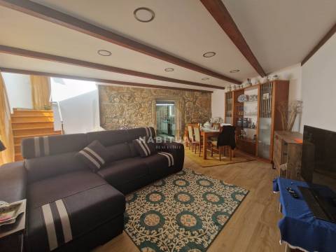 Moradia T3 Remodelada em Meadela