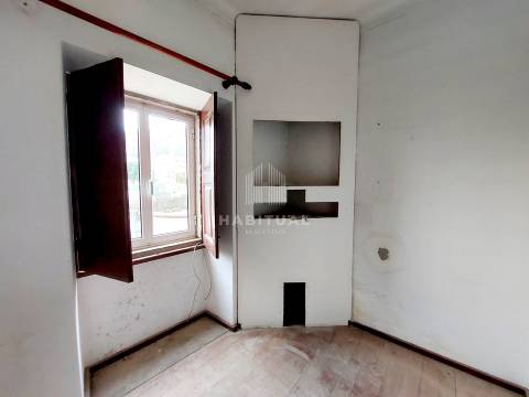 Apartamento T2 com terraço em Lanhelas