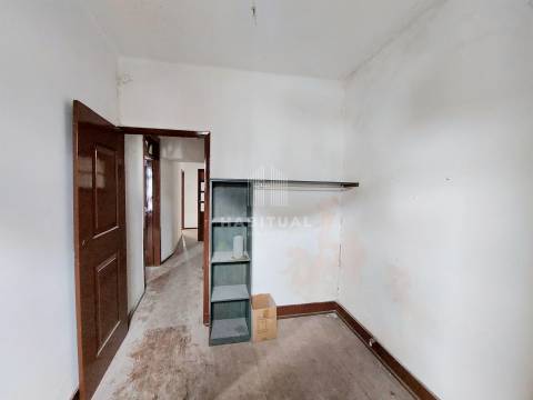 Apartamento T2 com terraço em Lanhelas