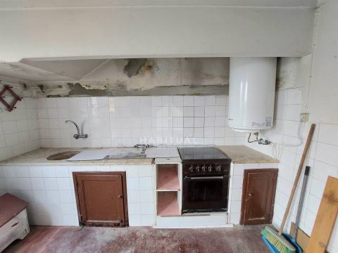 Apartamento T2 com terraço em Lanhelas