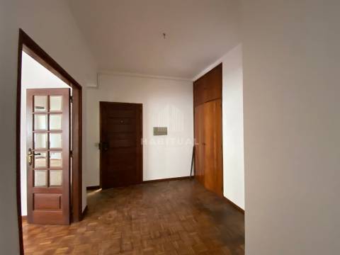 Apartamento T4 no Centro Histórico de Viana do Castelo