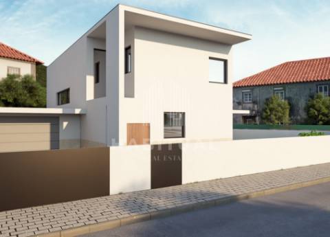 Moradia T3 com Vistas Mar em Monserrate