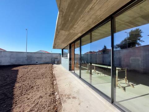 Moradia T3 com Vistas Mar em Monserrate