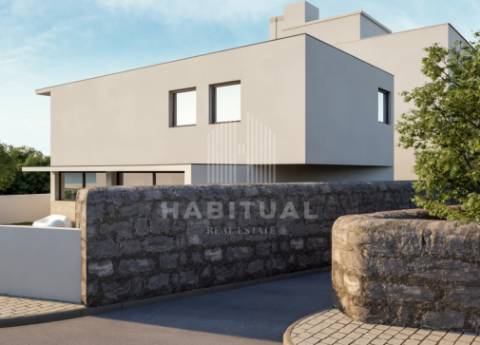 Moradia T3 com Vistas Mar em Monserrate