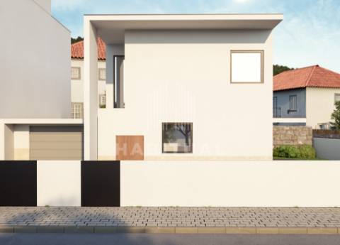 Moradia T3 com Vistas Mar em Monserrate