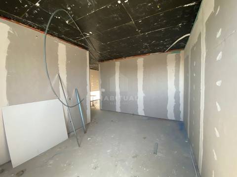 Moradia T3 com Vistas Mar em Monserrate