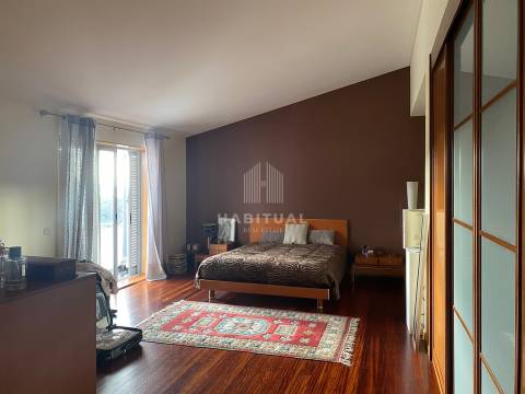 Moradia T4 em Loivo com Vistas para o Rio Minho e Piscina Exterior