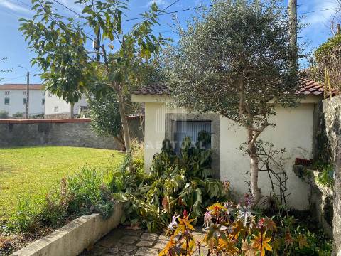 Moradia  T5  em Vila Praia de Âncora