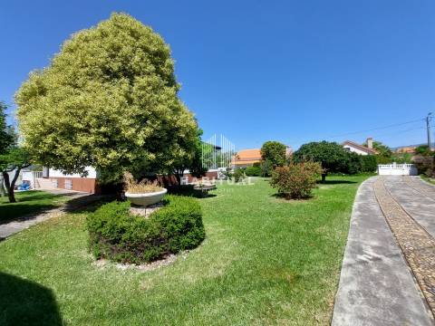 Moradia Isolada T4 com Garagem em Campos - Vila Nova de Cerveira