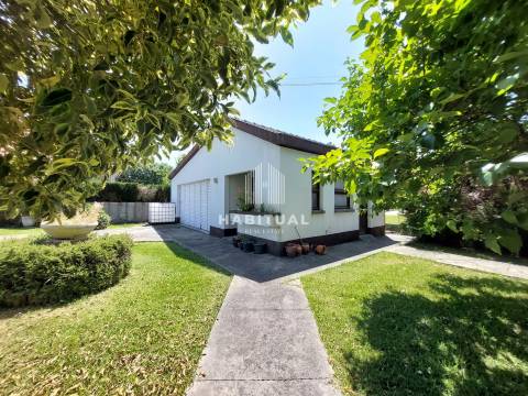 Moradia Isolada T4 com Garagem em Campos - Vila Nova de Cerveira