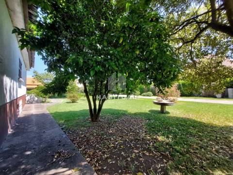 Moradia Isolada T4 com Garagem em Campos - Vila Nova de Cerveira