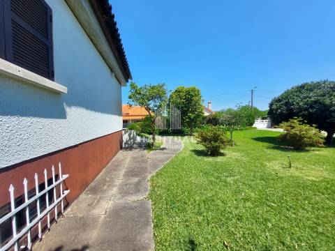 Moradia Isolada T4 com Garagem em Campos - Vila Nova de Cerveira