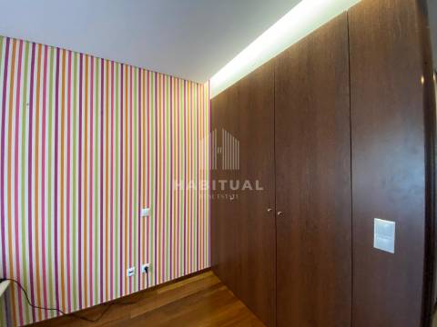 Apartamento T2 com Piscina na Meadela