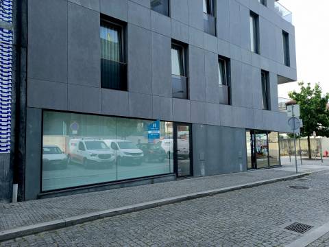 Loja comercial no Centro de Viana do Castelo