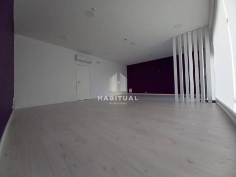 Loja comercial no Centro de Viana do Castelo