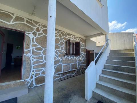 Moradia Isolada T5 com Vistas Rio em Vila Nova de Cerveira