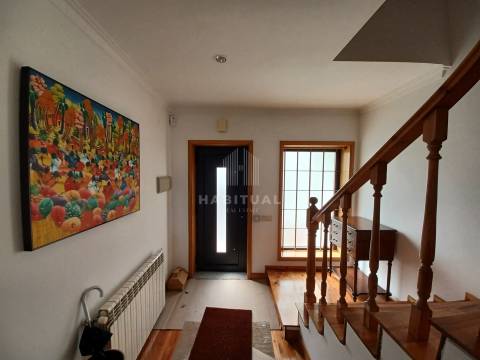 MORADIA T3 EM MOLEDO - VISTA MAR