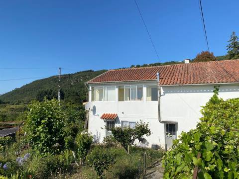 QUINTINHA EM CRISTELO - CAMINHA