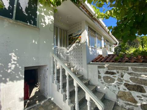 QUINTINHA EM CRISTELO - CAMINHA